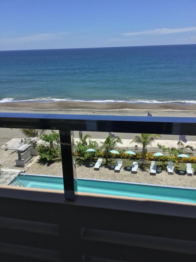 Em Royalle Hotel & Beach Resort سان خوان المظهر الخارجي الصورة
