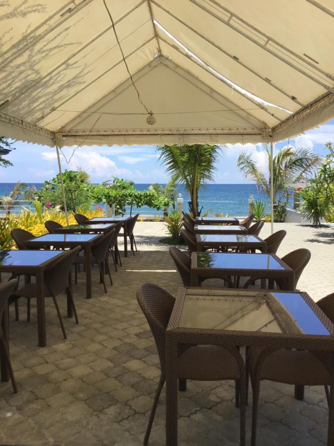 Em Royalle Hotel & Beach Resort سان خوان المظهر الخارجي الصورة