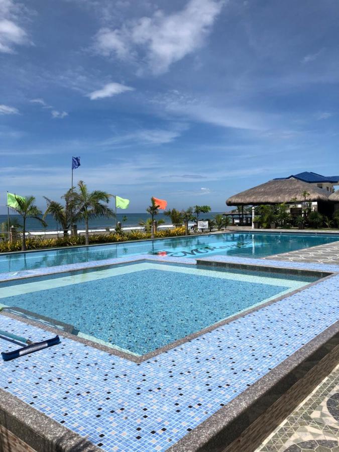 Em Royalle Hotel & Beach Resort سان خوان المظهر الخارجي الصورة