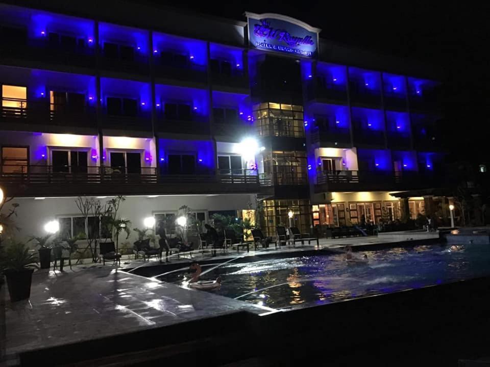 Em Royalle Hotel & Beach Resort سان خوان المظهر الخارجي الصورة